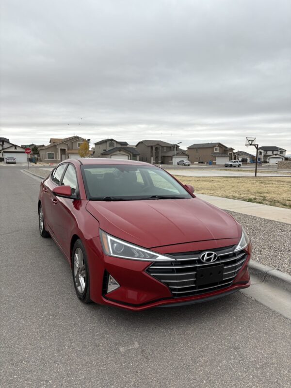 2019 Hyundai Elantra SEL Sedan 4D