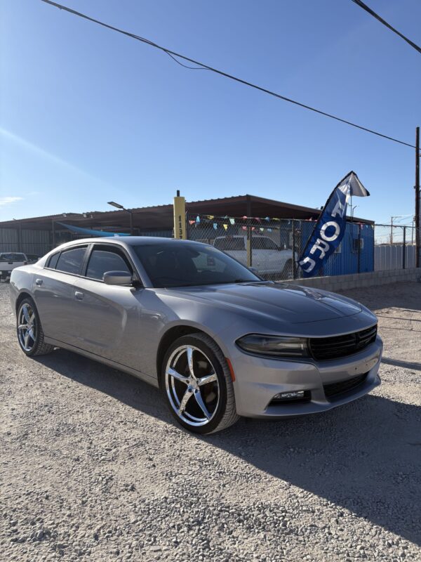 2016 Dodge Charger SXT